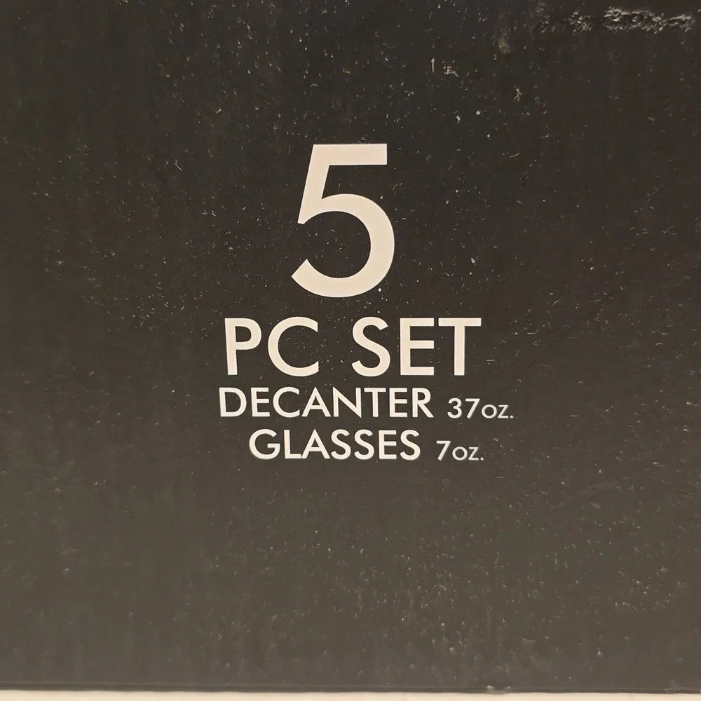New In Box 5 Piece Fitz And Floyd Decanter Set